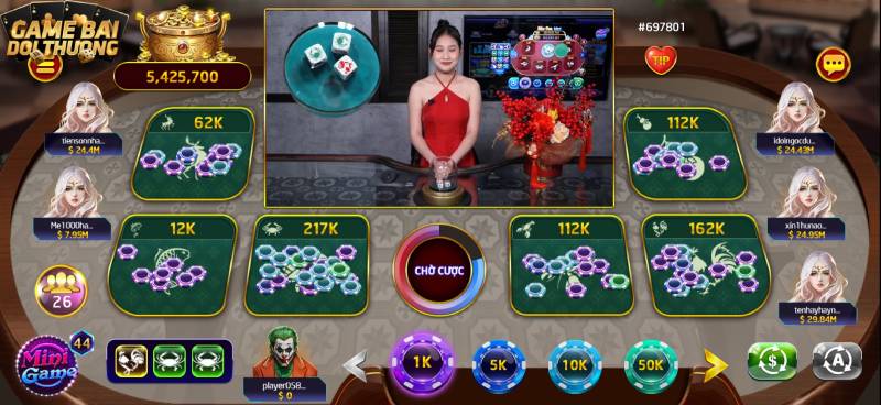 Giao diện tựa game được diễn ra trực tiếp